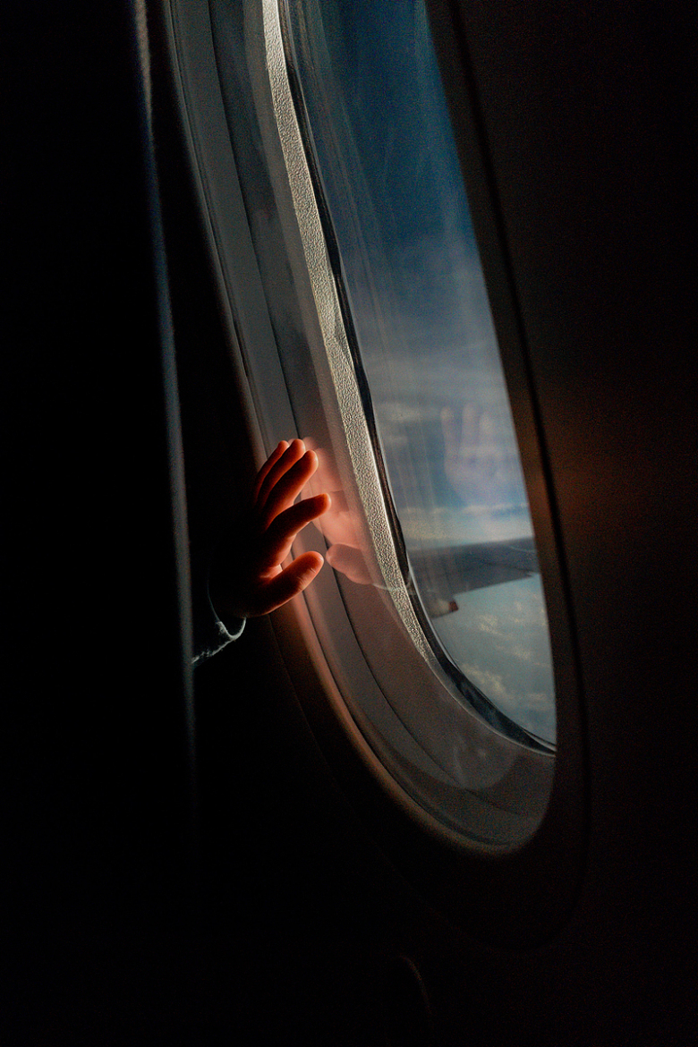 手飞机窗户摄影