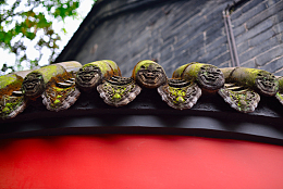 红墙屋檐图片