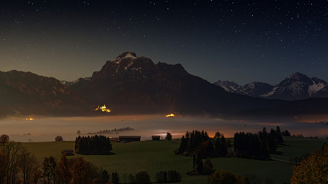 湖边夜景