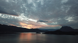 泸沽湖日落