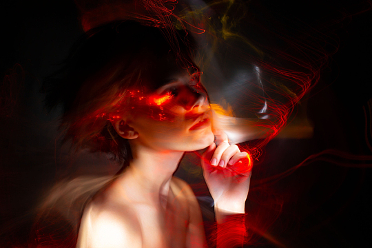 抽象艺术女性侧影