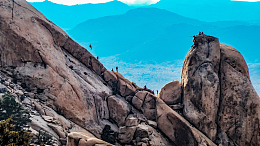 登山者登山