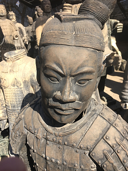 秦兵马俑雕像