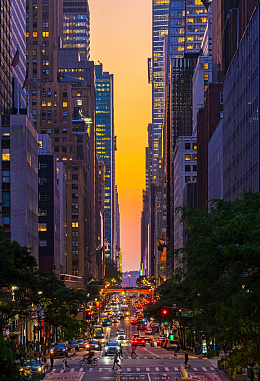 日暮黄昏美国城市车水马龙夜景