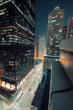 繁华商务中心夜景