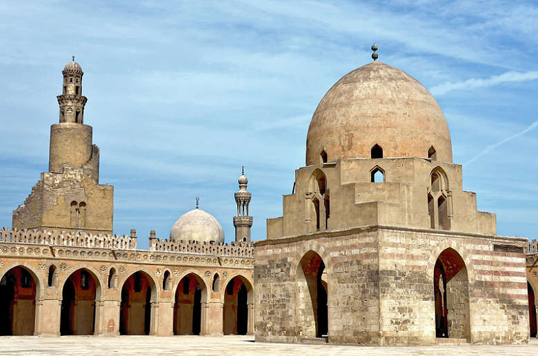 埃及清真寺圆顶建筑