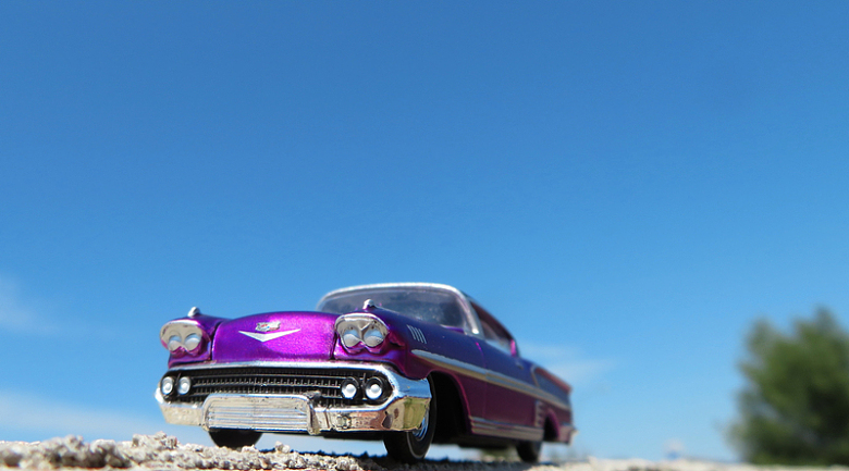 雪佛兰紫色汽车模型