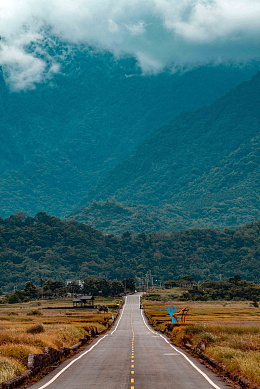乡村公路青山旅行风景