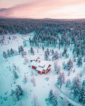 唯美冬季树林雪屋雪景
