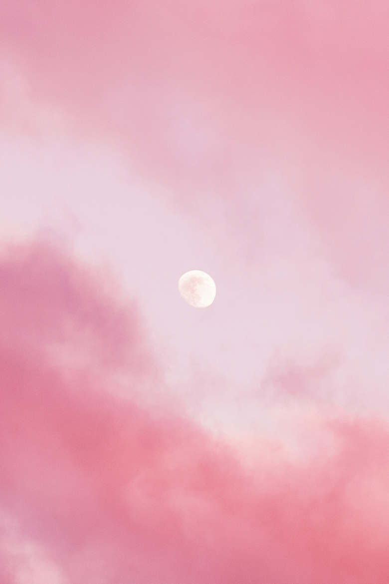 粉色天空日晕
