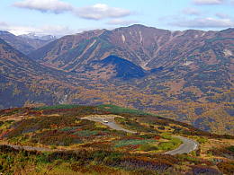 丛山峻岭景观