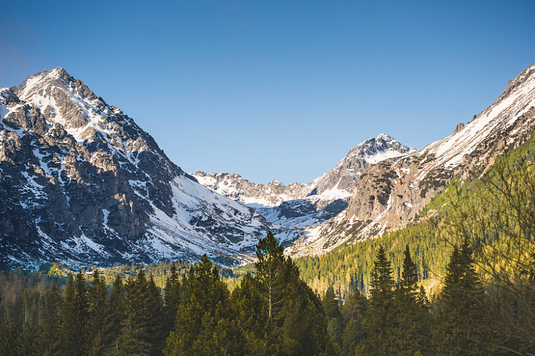 高原雪山
