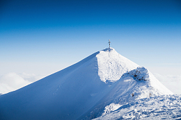 雪山顶