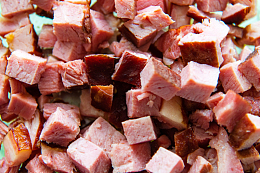 烟熏肉丁