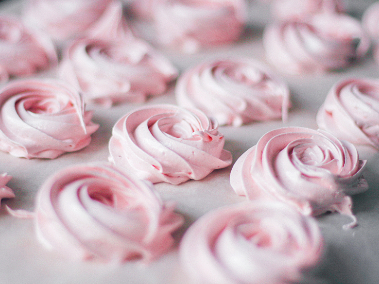 粉色奶油玫瑰花