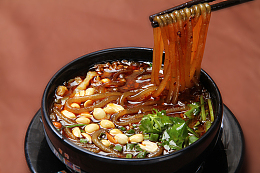 酸辣粉美食