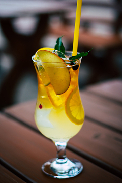 水果鸡尾酒饮料