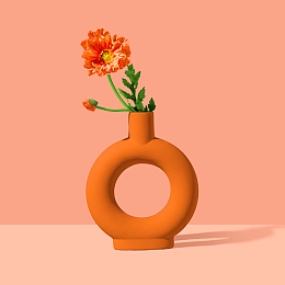 橙色花瓶插花