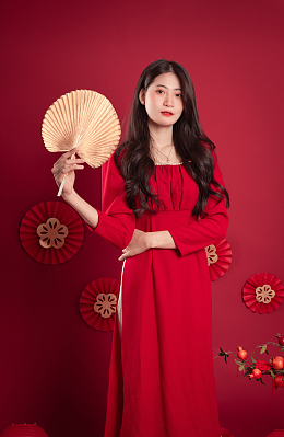 亚洲手持蒲扇美女写真