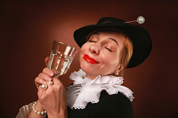 欧美醉酒美女