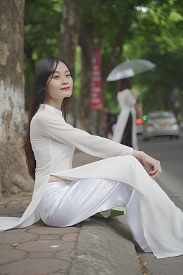 越南花季少女白色奥黛美女