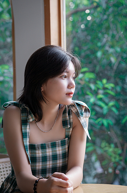 亚洲清纯侧颜美女