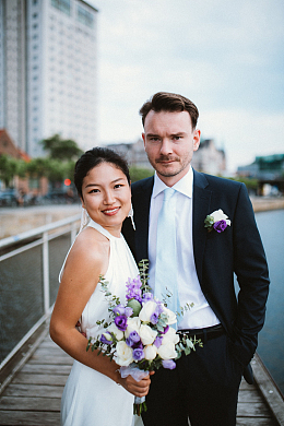 跨国婚姻情侣婚纱照