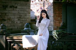 越南美女白色奥黛写真