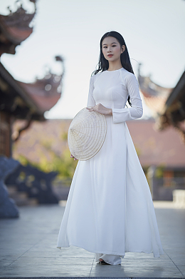 越南白色奥黛越服美女