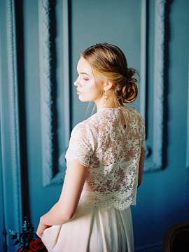 性感镂空蕾丝裙美女写真