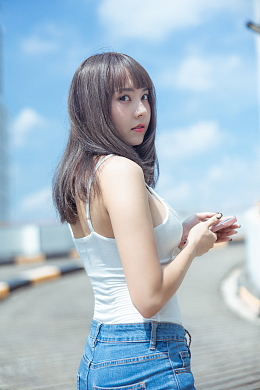 夏日清凉性感美女