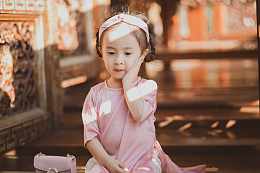 软萌可爱小女孩