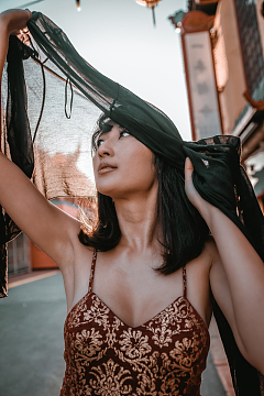 东方现代性感美女