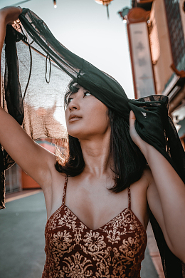 东方现代性感美女