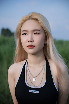 性感年轻韩国美女
