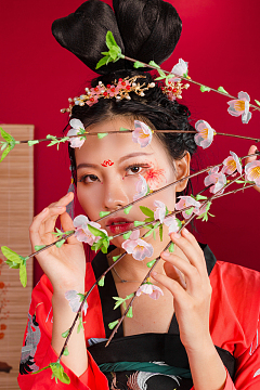 红色汉服古典美女写真