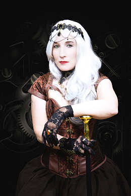 白发女战士cosplay