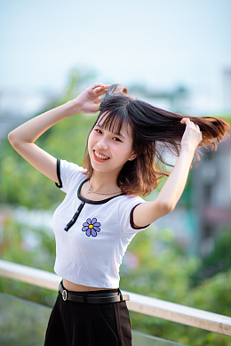 大学生福利美女