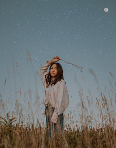 文艺风星空美女
