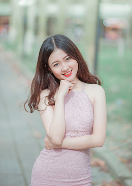 温婉甜美中国美女