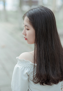 美女长发背影唯美