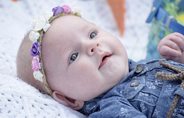 可爱白人女宝宝