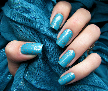 蓝色五角星美甲