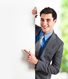 躲在空白板后面的帅哥