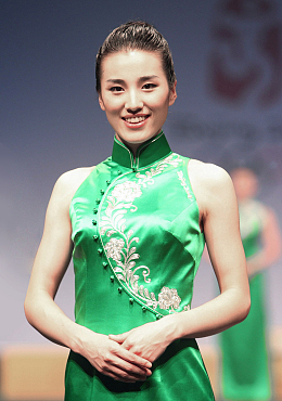 端庄礼仪小姐