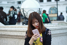 亚洲年轻女生