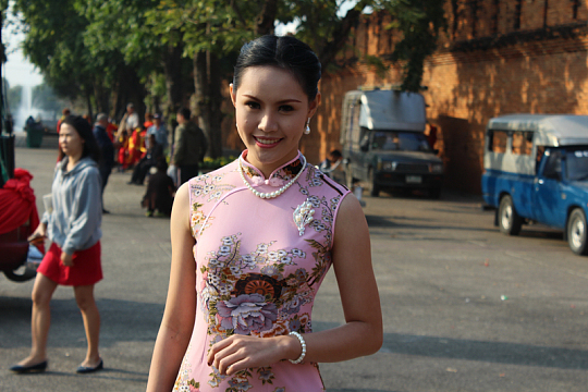 江南旗袍美女