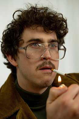 沧桑男人伤感吸烟