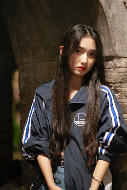妙龄大学生美女
