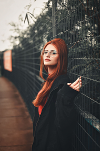 欧美校园知性美女写真